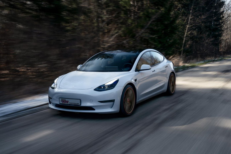 Schroefset KW V1 Tesla Model 3 & Model Y RWD